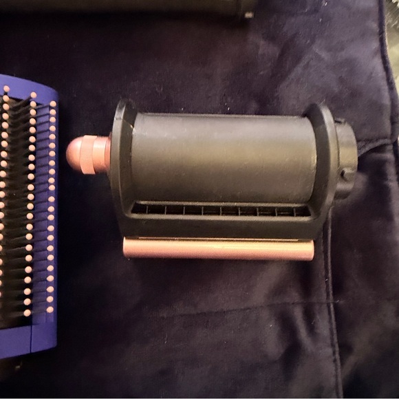 Dyson Airwrap Multi-Styler — Purple with Rose Gold Accents - Picture 10 of 12